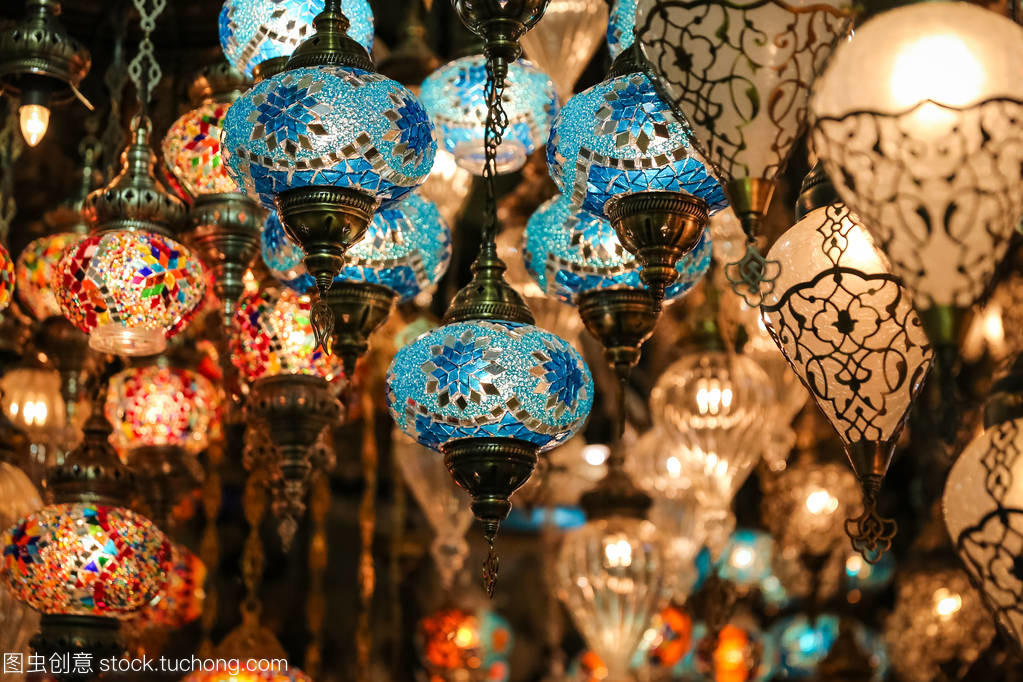 多彩的土耳其灯饰 光影交织的艺术篇章