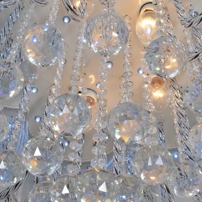 厂家直销水晶LED吸顶灯 点亮家居美学的璀璨之选